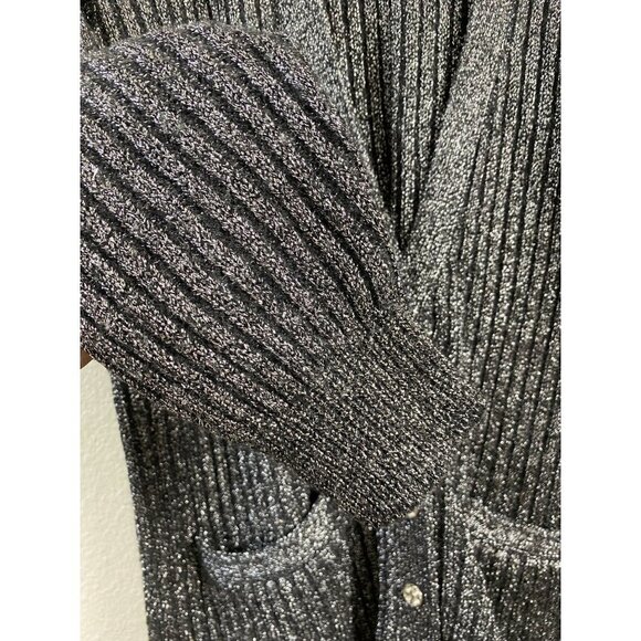 Vtg ADRIENNE VITTADINI LAMBSWOOL Sweater CARDIGAN WOMENS sz MEDIUM GRAY metallic - Picture 10 of 11